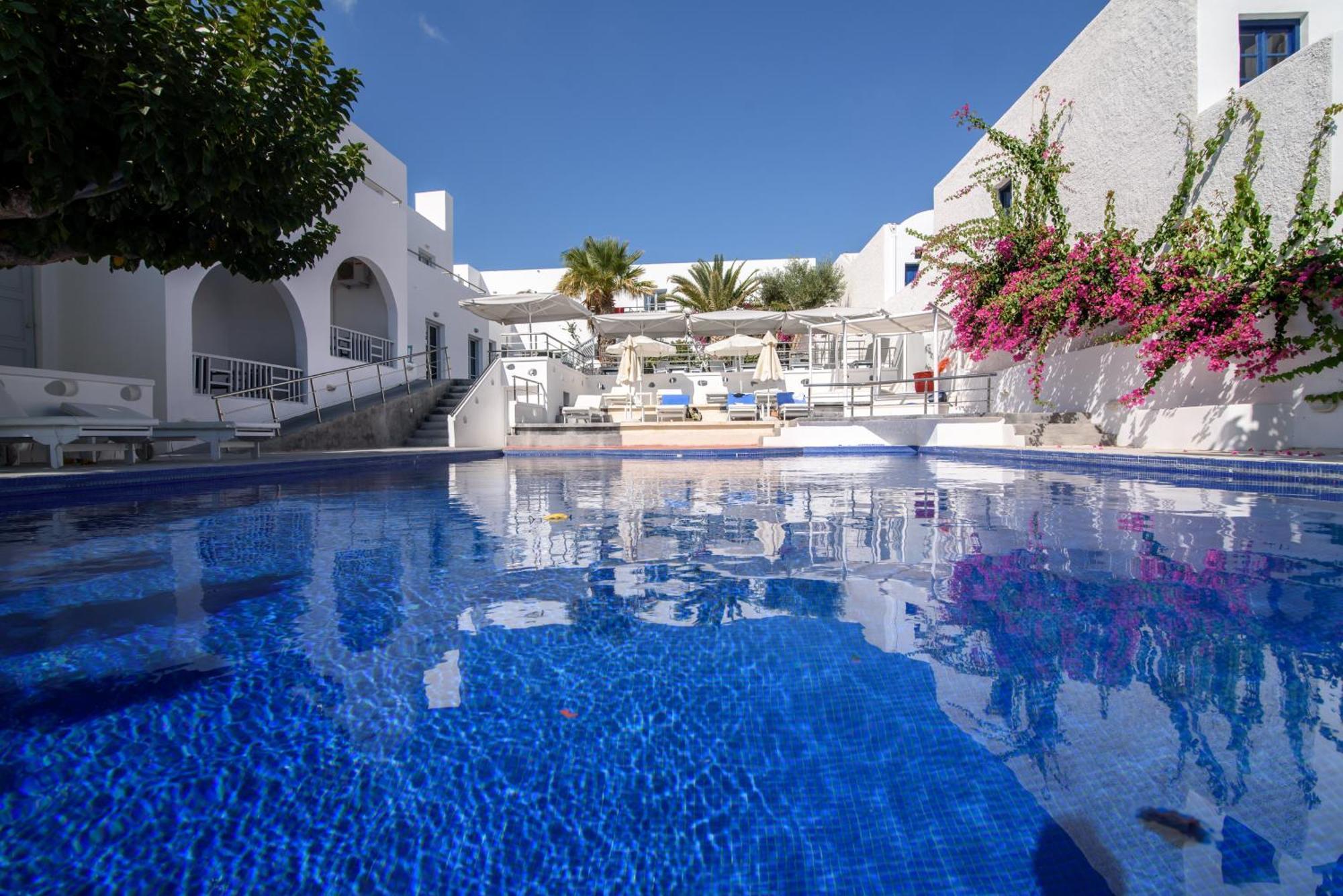 Rk Beach Hotel Камари Экстерьер фото